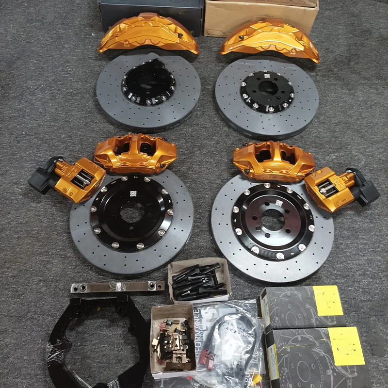 Brake Caliper - 新型カーボンセラミック軽量ディスクブレーキローター10ポット、リアEPBキャリパー付き、メルセデスW213 G82 W205セラミックディスクW167用